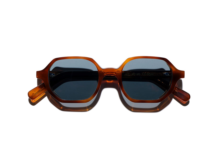 l-g-r-zanzibar-carnet-de-voyage-sonnenbrille-havana-chiaro-blue-photochromic image 3