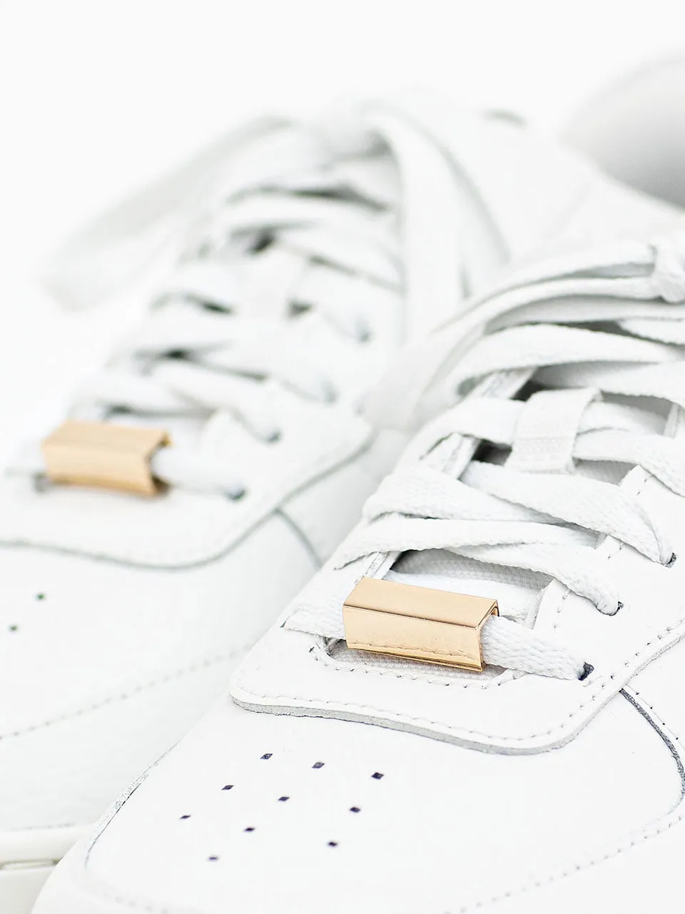 cheeky-chain-munich-sneaker-dubrae-cube-schuhschmuck-paar image 1