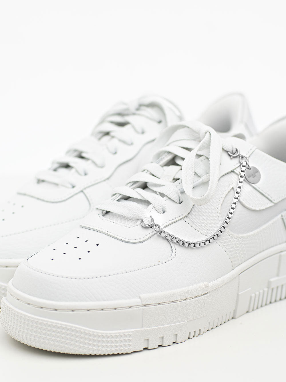 cheeky-chain-munich-sneaker-kette-rocky-schuh-accessoire-xs-s image 3