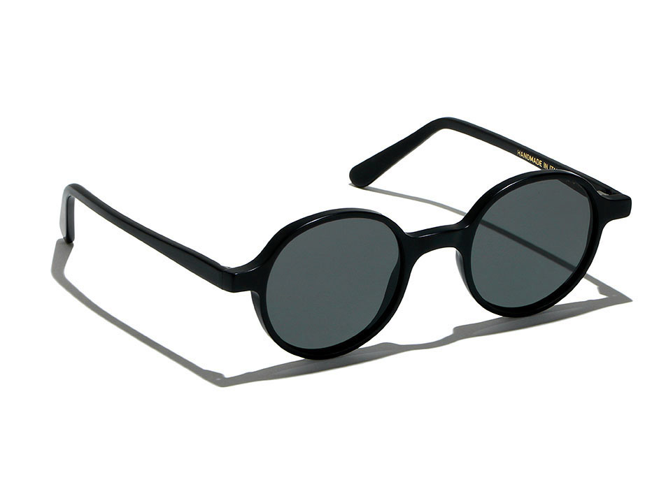 l-g-r-reunion-sonnenbrille-black-matt-22-grey-polarized image 2