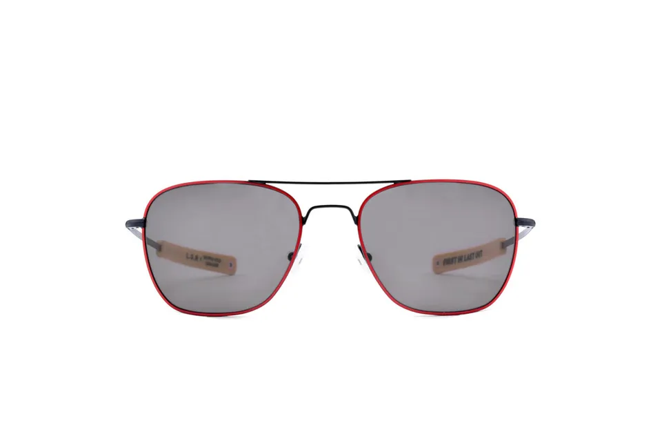 l-g-r-waterbomber-sonnenbrille-l-g-r-x-gruppo-volo-canadair-black-matt-grey image 1