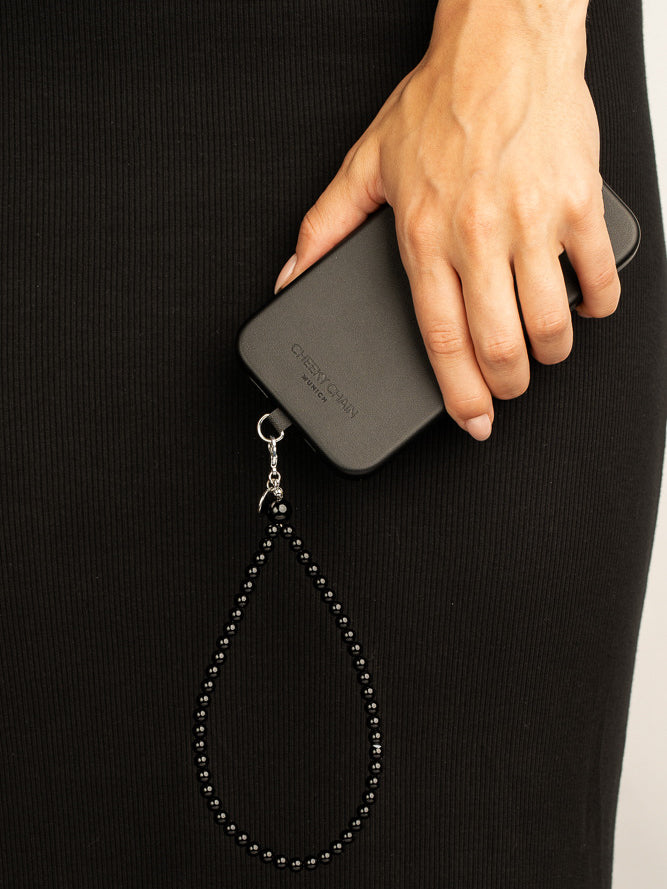 cheeky-chain-munich-handyanh-nger-arielle-perlen-charm image 5