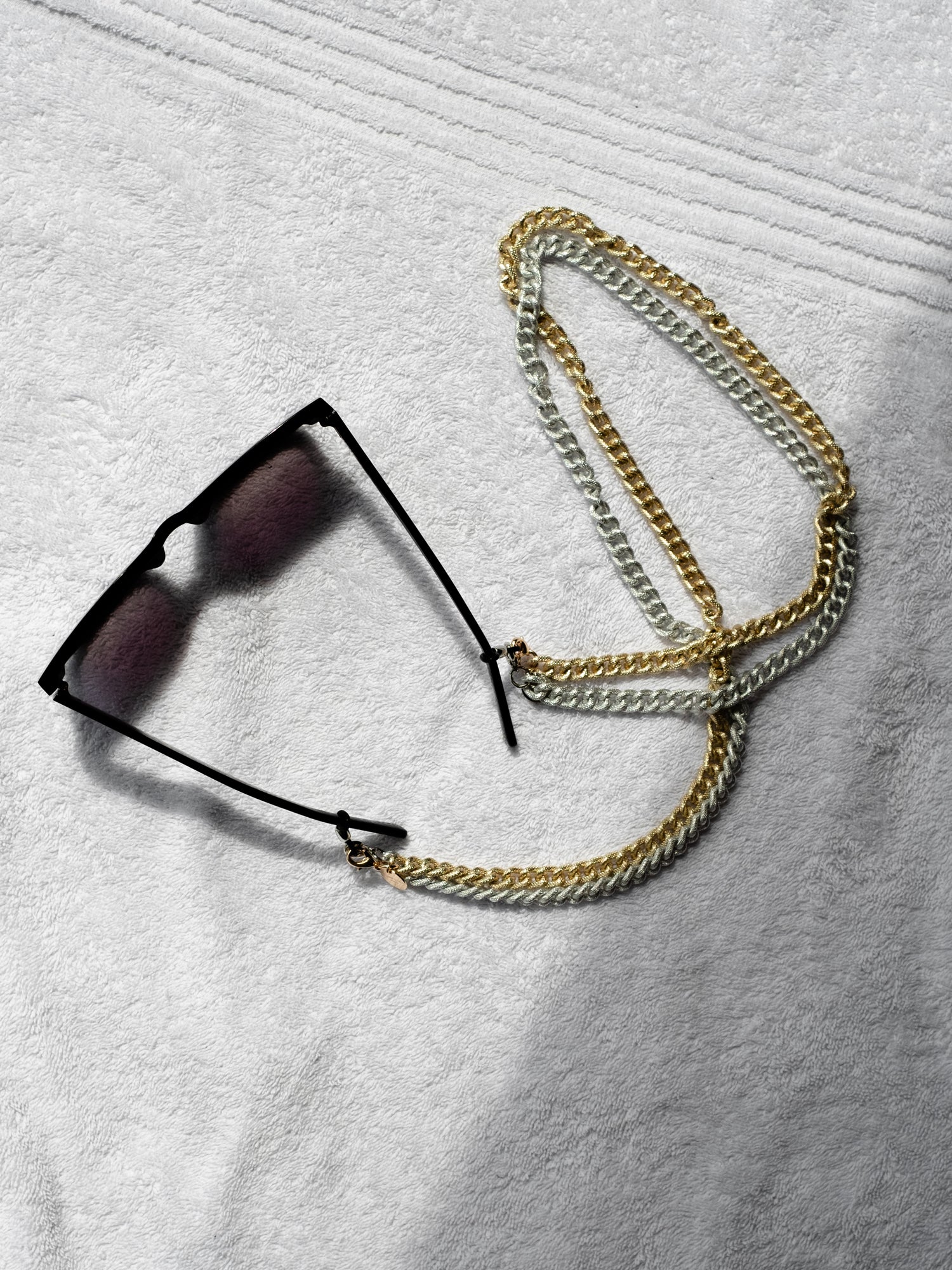 cheeky-chain-munich-brillenkette-baby-gwen-panzerkette-brillenband image 2