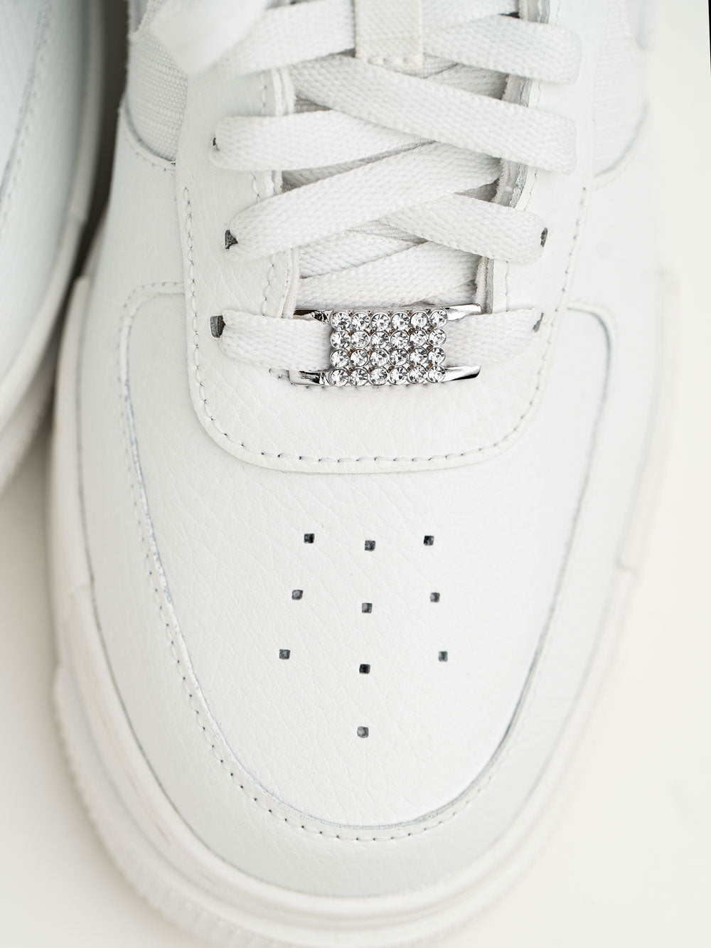 cheeky-chain-munich-sneaker-dubrae-iced-out-paar image 3