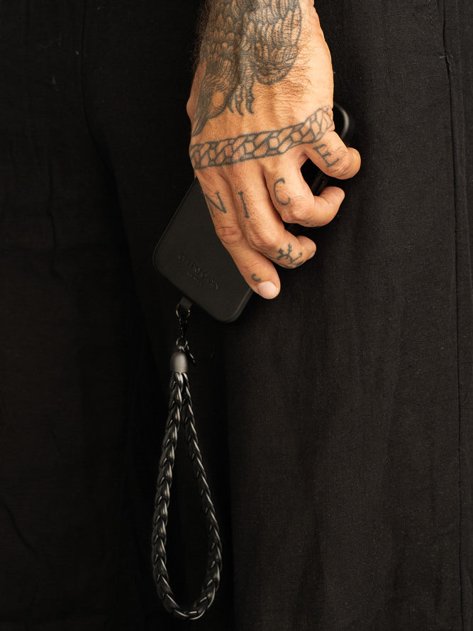 cheeky-chain-munich-handyanh-nger-milano-handy-charme image 2