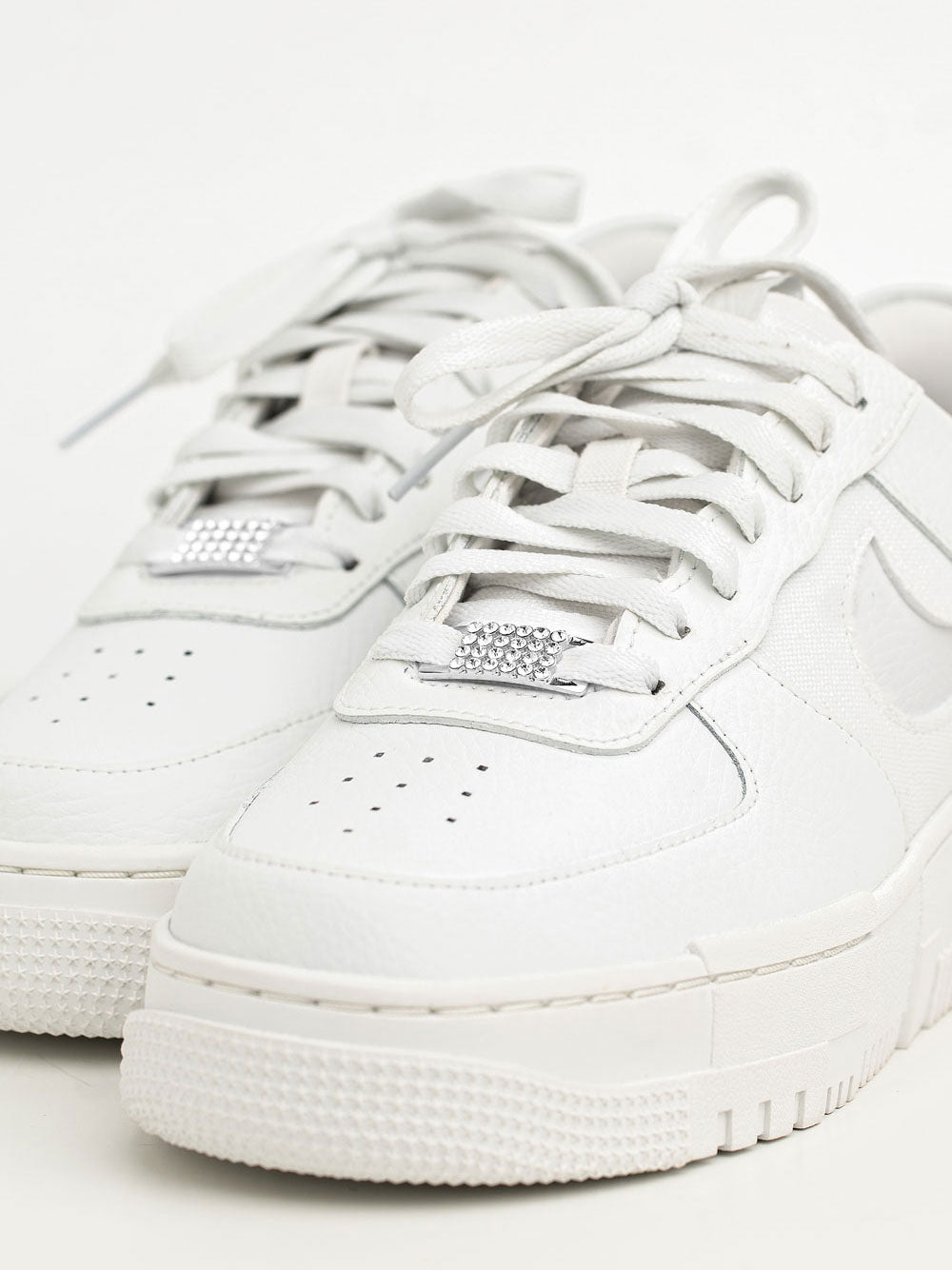 cheeky-chain-munich-sneaker-dubrae-iced-out-paar image 4