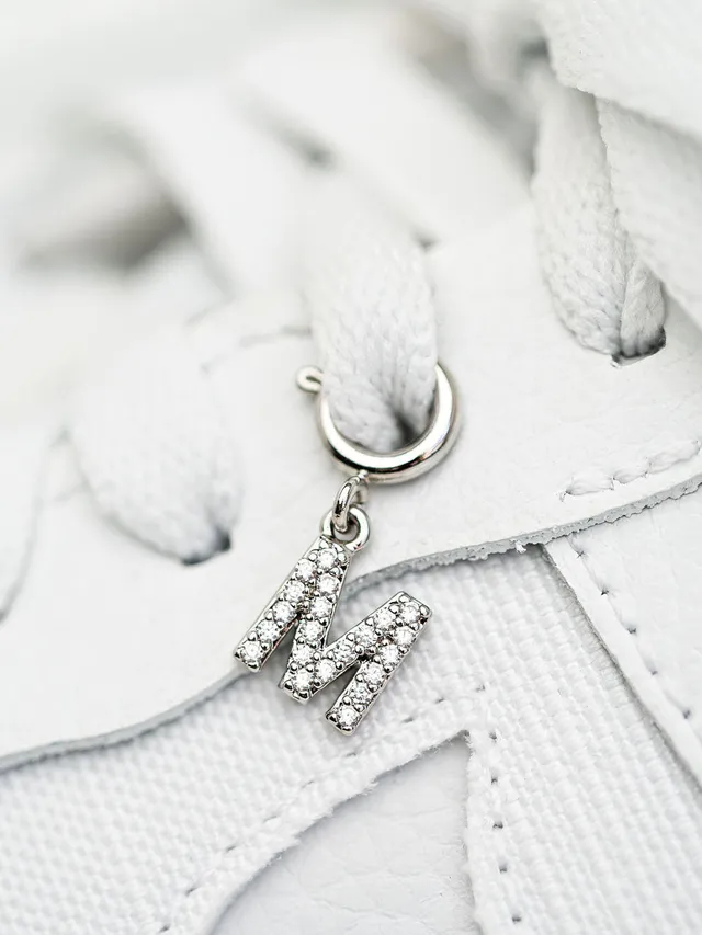 cheeky-chain-munich-sneaker-charm-letter-buchstabe image 1