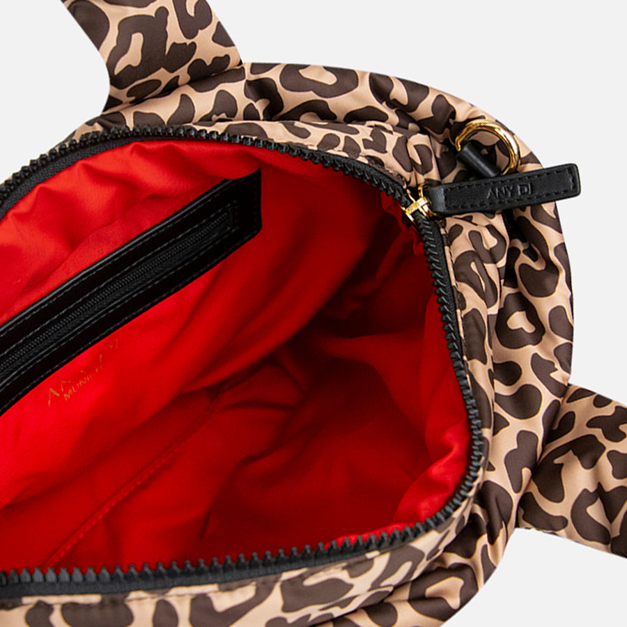 any-di-mini-puffer-bag-leo-kleine-umh-ngetasche-animal-print image 3