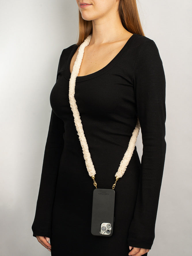 cheeky-chain-munich-crossbody-handykette-teddy-textil-125-cm image 3