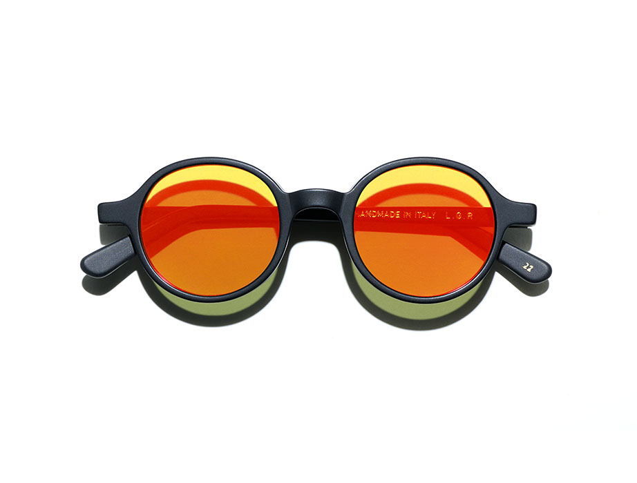 l-g-r-reunion-sonnenbrille-black-matt-22-flat-red-mirror image 3