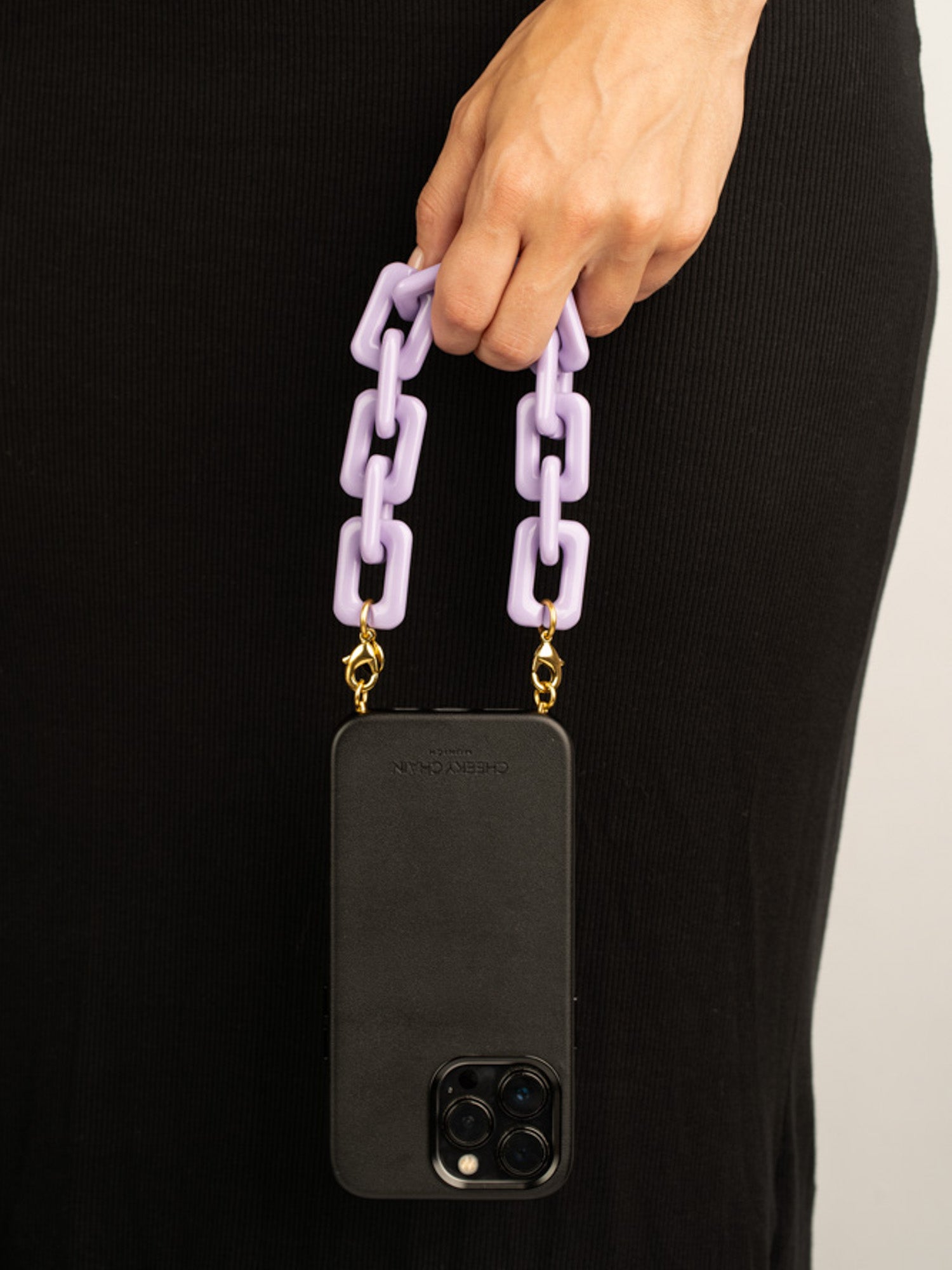 cheeky-chain-munich-handle-twiggy-kurze-handykette image 2