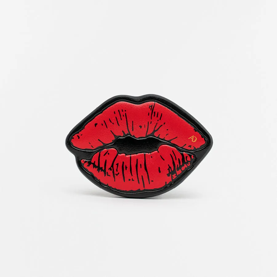 any-di-patch-double-button-kiss-aufn-her image 1