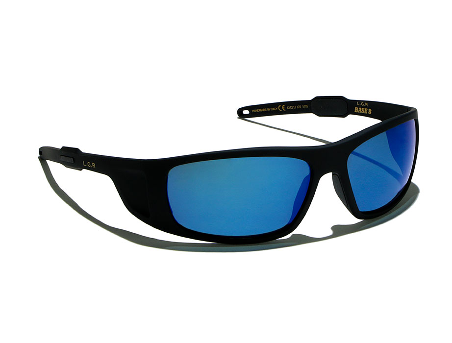 l-g-r-base8-sonnenbrille-black-matt-soft-touch-blue-mirror-polarized image 2