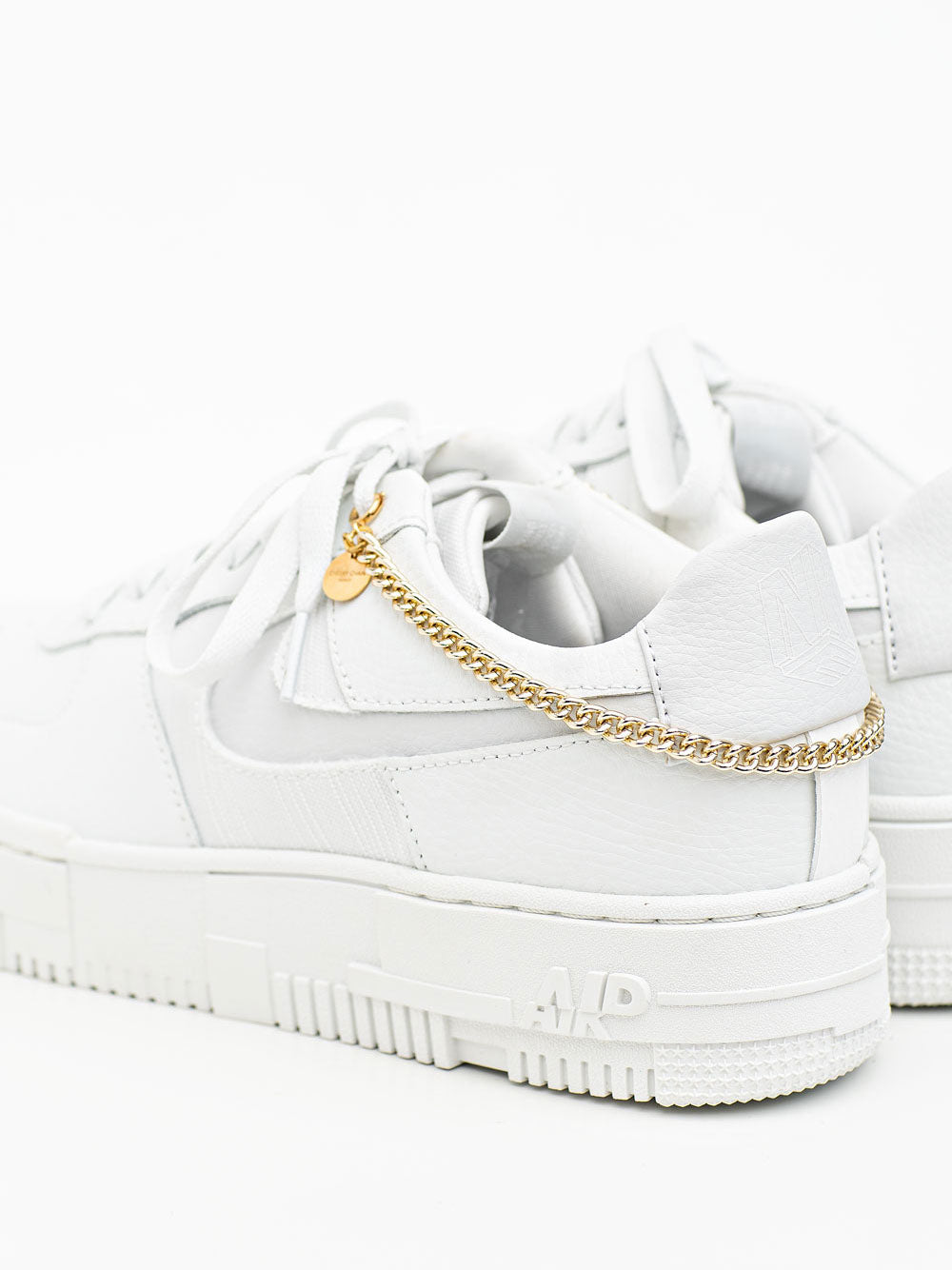 cheeky-chain-munich-sneaker-kette-baby-ava-schuhkette-messing image 2