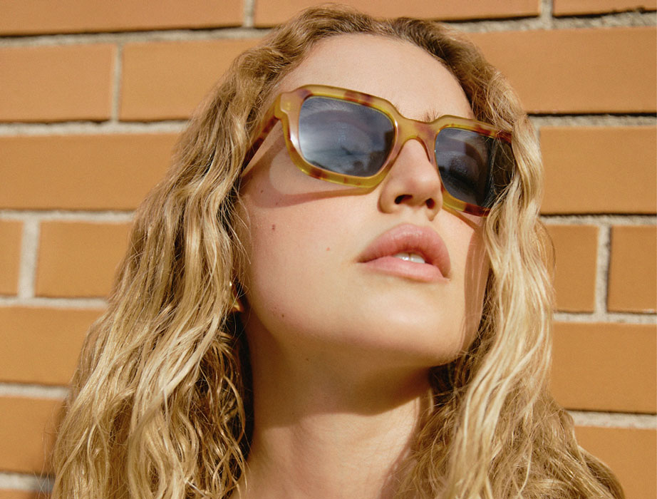 l-g-r-raffaello-dvf-sonnenbrille-havana-miele-light-blue-photochromic image 5