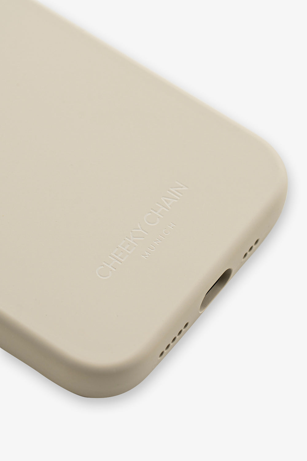 cheeky-chain-munich-silicone-case-sand-iphone-18-pro image 8