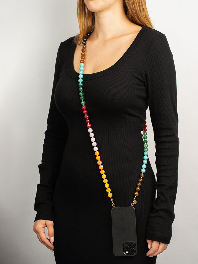 cheeky-chain-munich-crossbody-handykette-polly-125-cm-perlenkette image 3