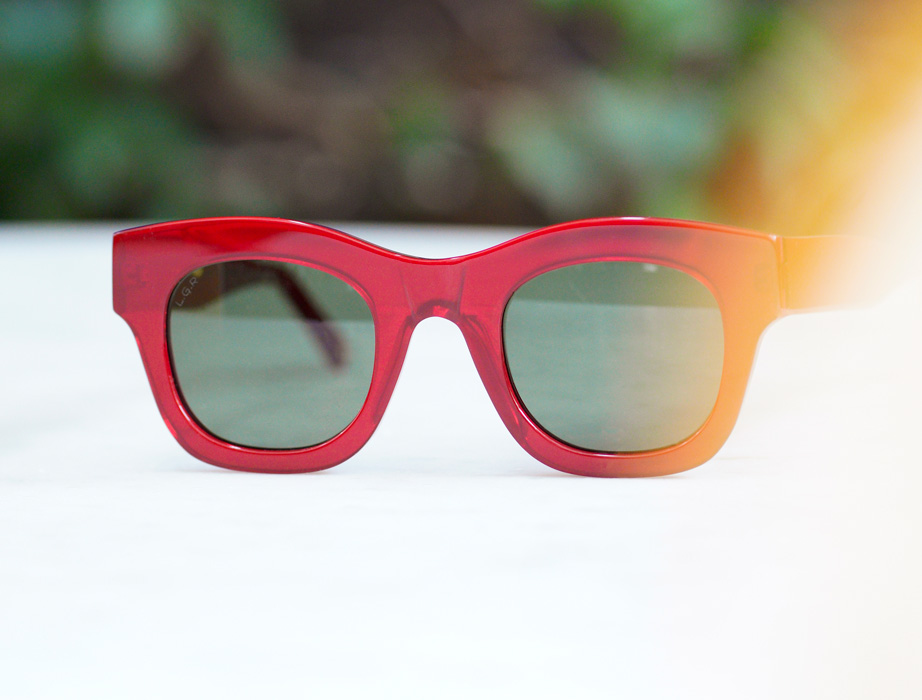 l-g-r-sofia-sonnenbrille-venetian-red-80-green-g15-emily-in-paris image 7
