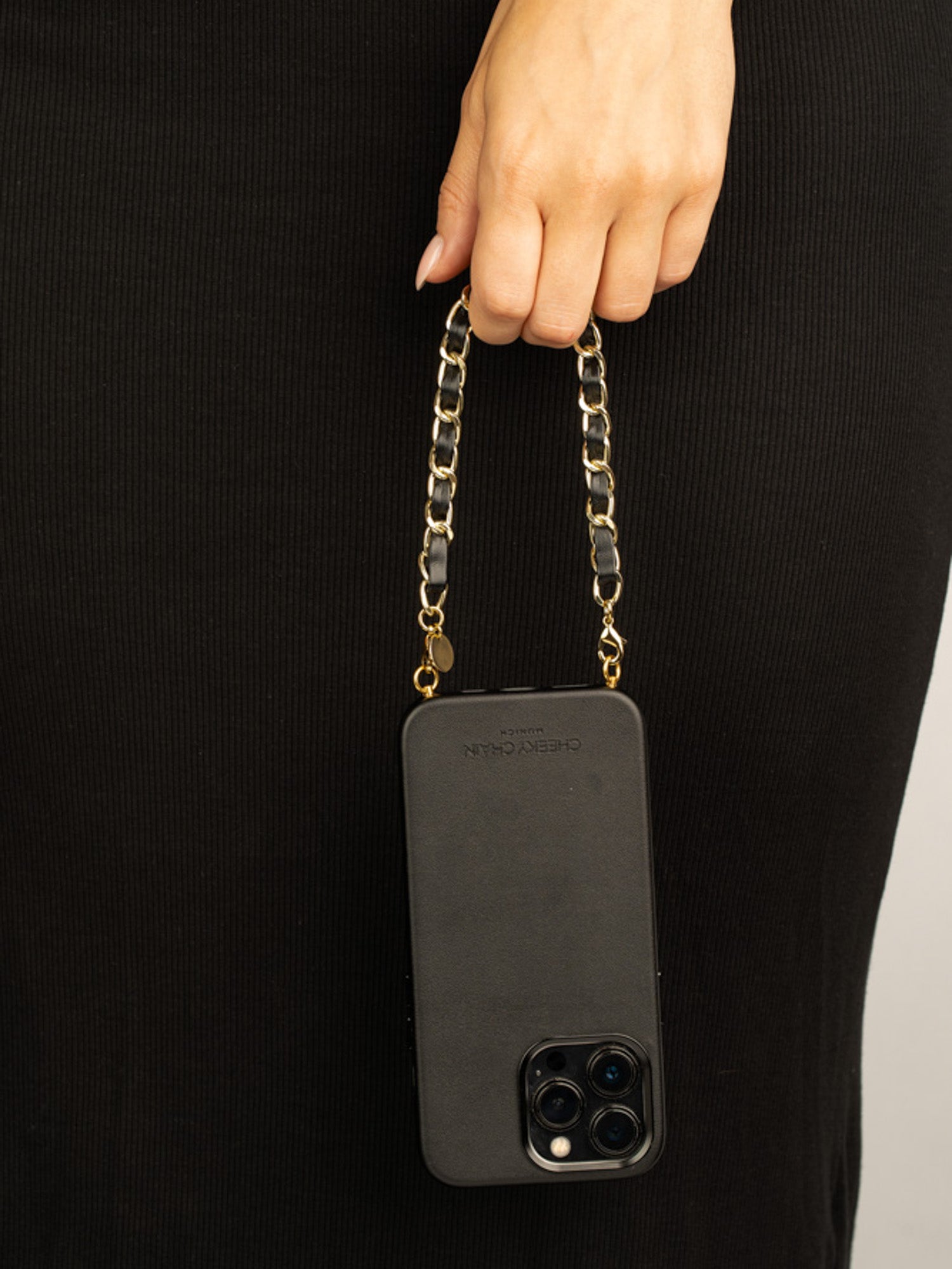 cheeky-chain-munich-handle-coco-kurze-handy-handschlaufe image 2