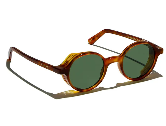 l-g-r-reunion-explorer-sonnenbrille-havana-chiaro-02-flat-green-g15-netflix-the- image 1