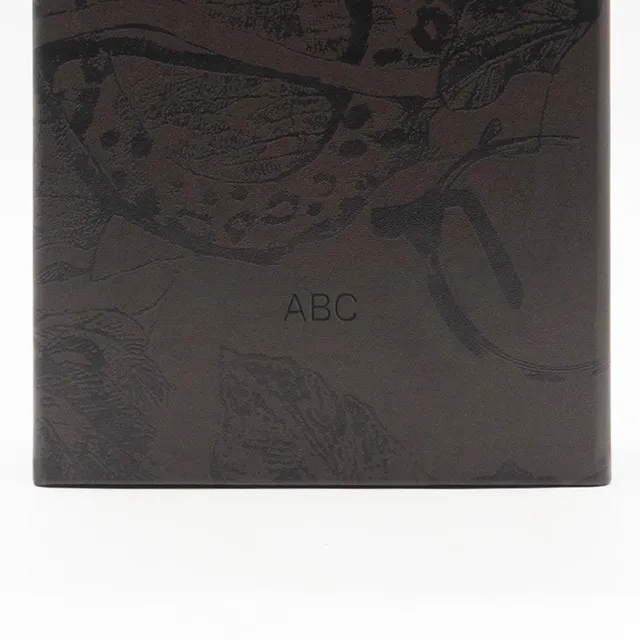 l-g-r-custom-engraving-collector-s-couvette-carnet-de-voyage-gravur-service image 1