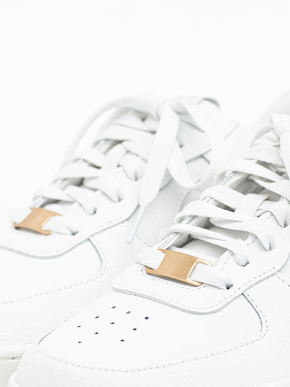 cheeky-chain-munich-sneaker-dubrae-plain-sneaker-schmuck-paar image 4