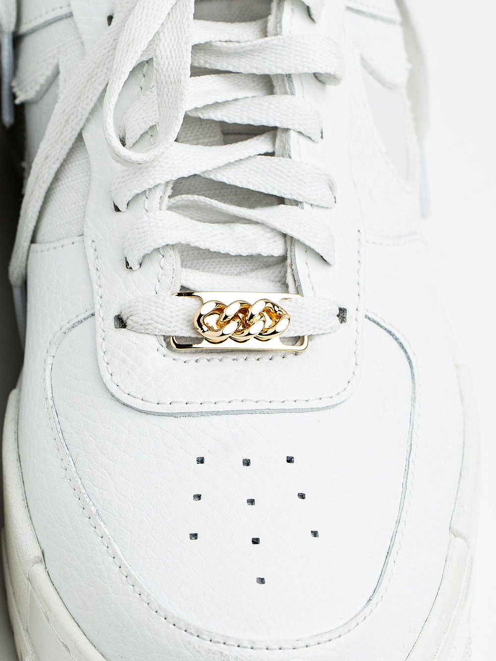 cheeky-chain-munich-sneaker-dubrae-a-ap-schuhschmuck-paar image 1