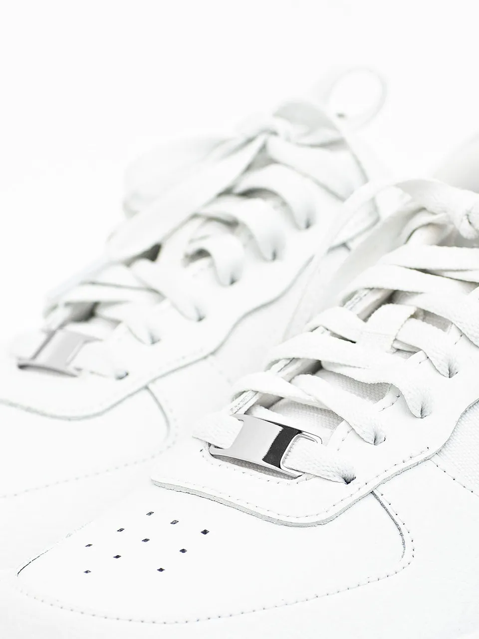 cheeky-chain-munich-sneaker-dubrae-plain-sneaker-schmuck-paar image 1