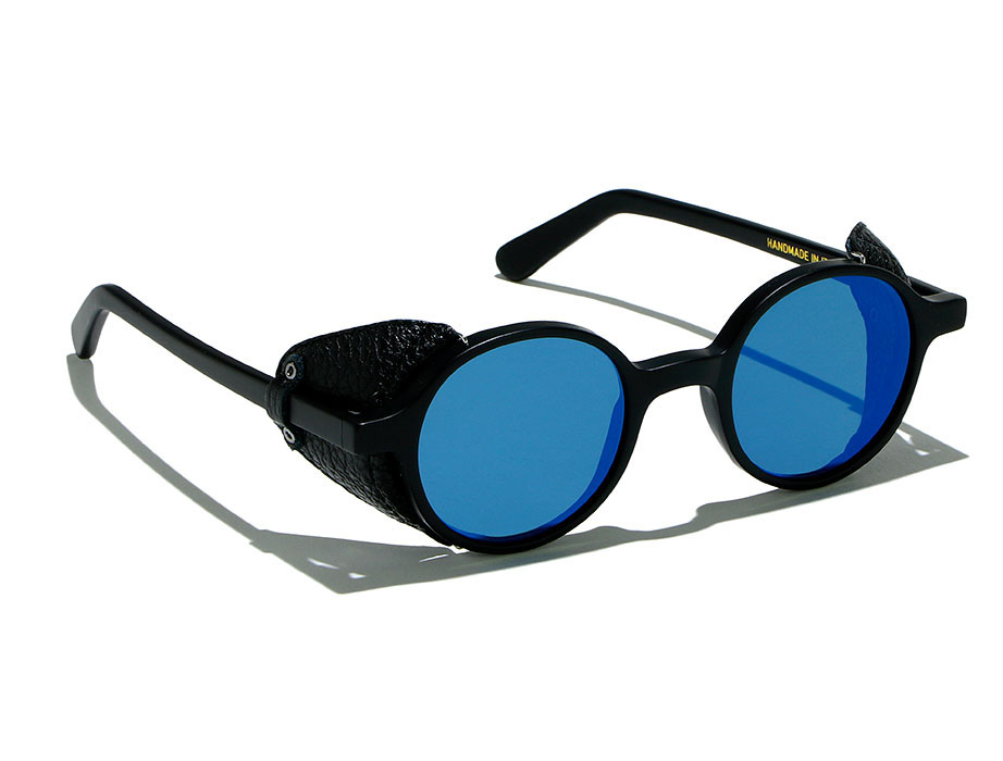 l-g-r-reunion-flap-sonnenbrille-black-matt-blue-mirror image 1