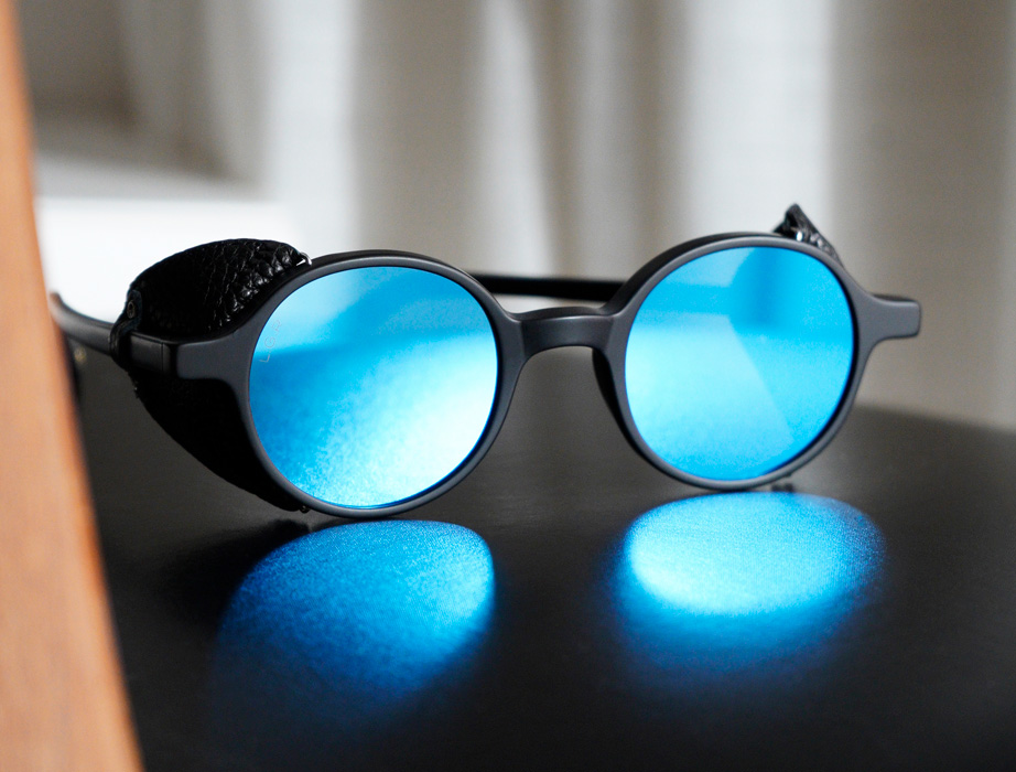 l-g-r-reunion-flap-sonnenbrille-black-matt-blue-mirror image 7