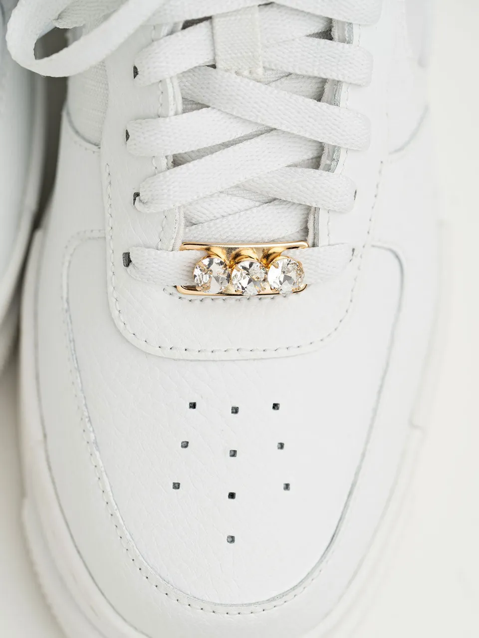 cheeky-chain-munich-orion-sneaker-dubrae-schuhschmuck-mit-3-steinen-paar image 1