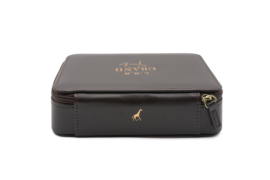l-g-r-travel-case-grand-tour-brillenetui-brown-leather-2-frames image 3