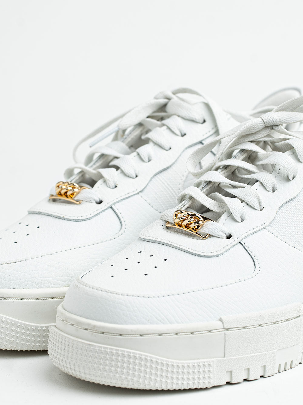 cheeky-chain-munich-sneaker-dubrae-a-ap-schuhschmuck-paar image 2